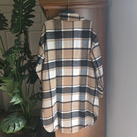 Brown and Black Plaid Long Shacket Medium - Picture 2 of 4
